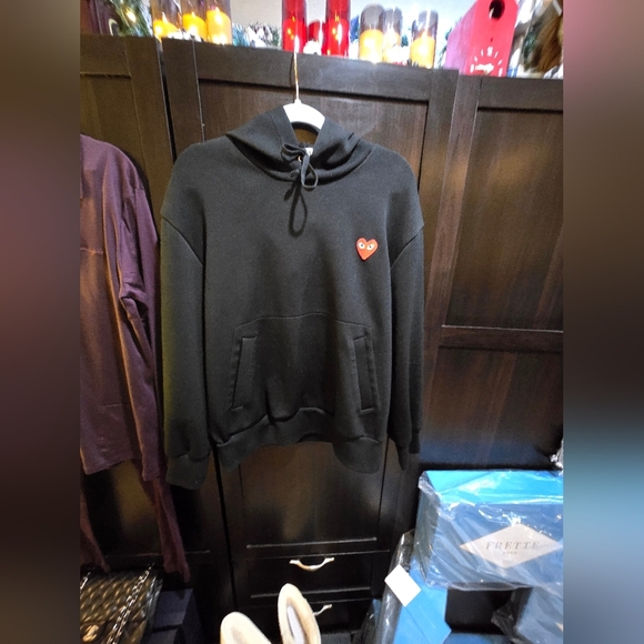 Comme Des Garçons PLAYBlack/Red Heart Play Hooded Sweatshirt Retails $350 - Picture 5 of 12
